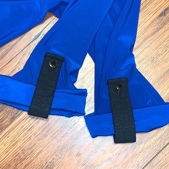 Blue and black top - Picture 2 of 5